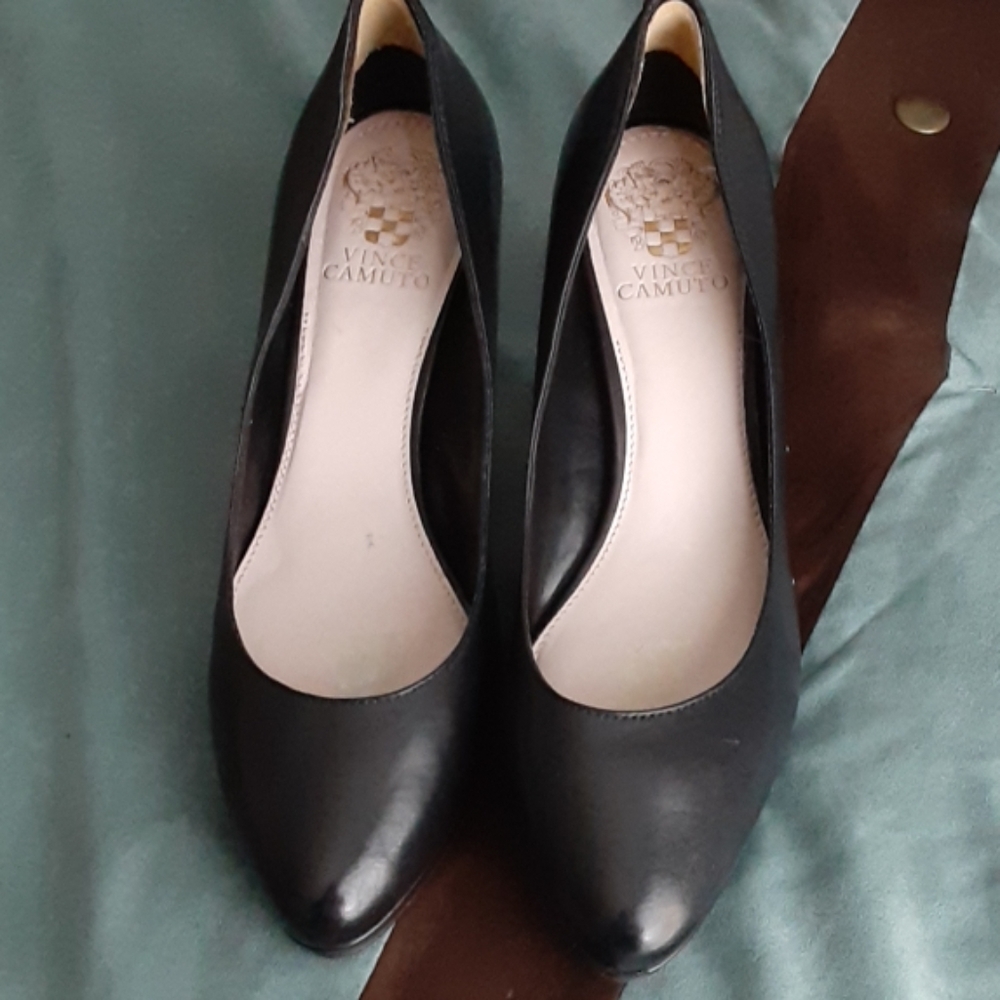 Vince Camuto leather shoes